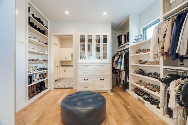 909 NW 156th St, Edmond, OK 73013 - spacious closet featuring light wood finished floors