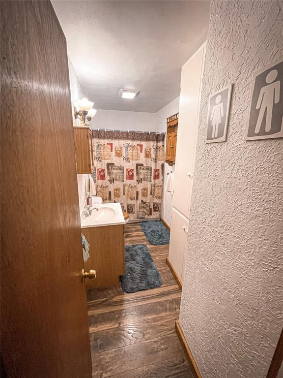 605 N Meandering St, Frederick, OK 73542 - photo 18