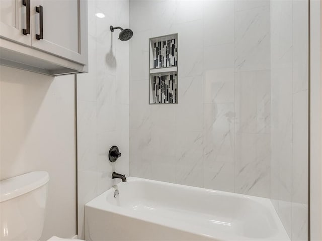 4850 Ranchero Dr, Edmond, OK 73025 - full bath with toilet and tub / shower combination
