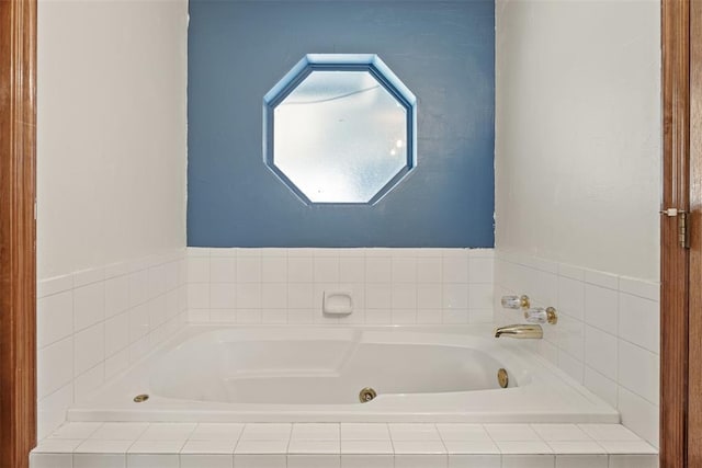 8109 Dawn Cir, Oklahoma City, OK 73135 - bathroom featuring a jetted tub