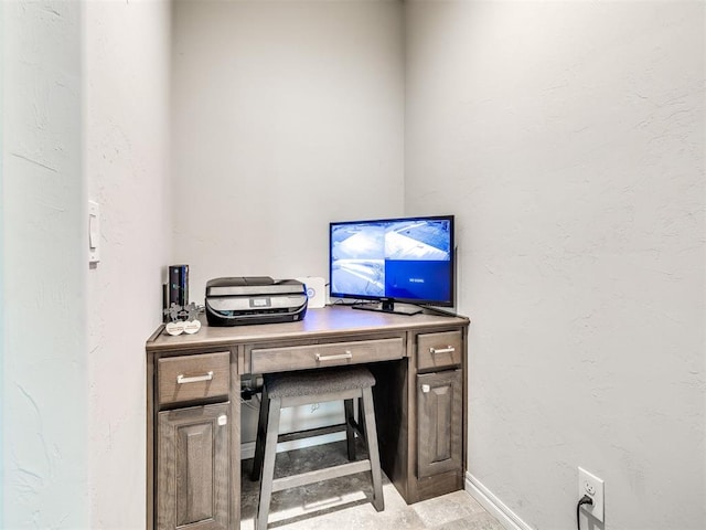 10301 NW 25th St, Yukon, OK 73099 - office area with baseboards and a textured wall