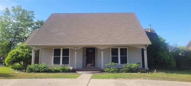 view of front of property featuring a porch