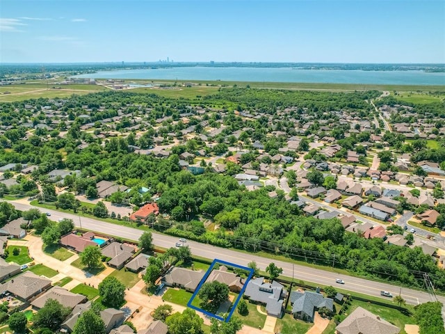 4400 Windsong Way, Oklahoma City, OK 73120 - view of property location featuring property boundaries highlighted and a large body of water