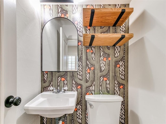 6709 Reed Dr, Oklahoma City, OK 73116 - bathroom featuring a sink and toilet