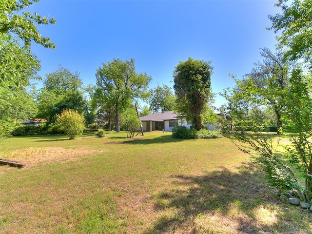 6501 N Laird Ave, Oklahoma City, OK 73105 - view of green lawn