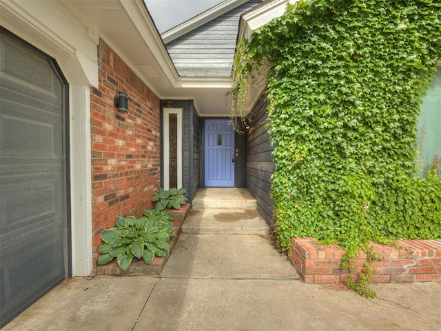 6401 Saddleback Dr, Oklahoma City, OK 73150 - doorway to property featuring brick siding