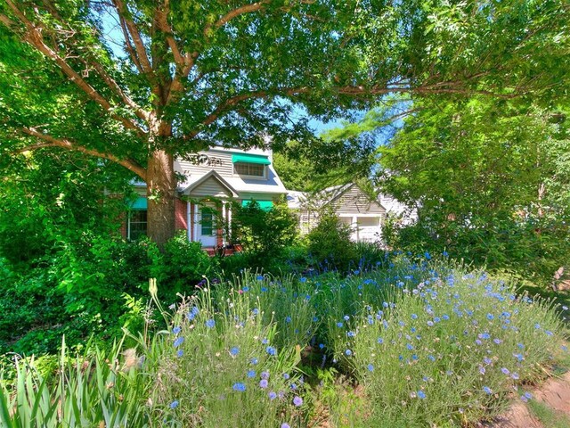 2321 Cashion Pl, Oklahoma City, OK 73112 - view of side of property
