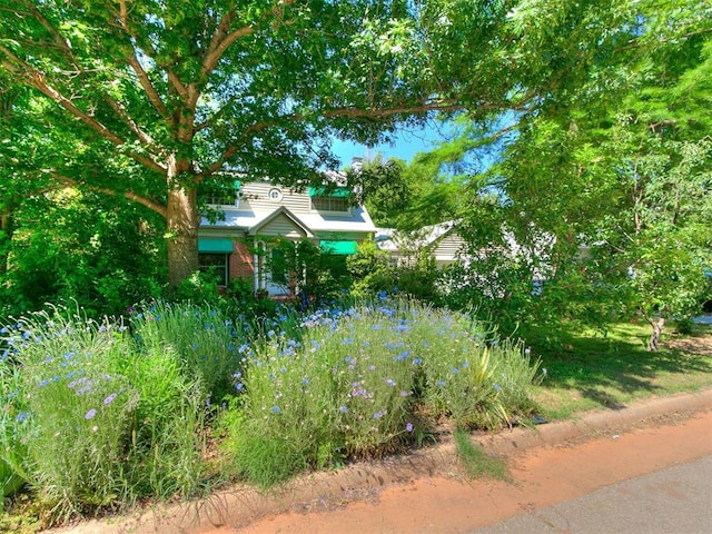 2321 Cashion Pl, Oklahoma City, OK 73112 - view of front of property