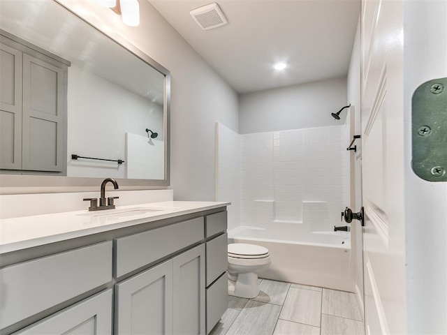 929 SE 16th Ter, Newcastle, OK 73065 - full bathroom with vanity, toilet, and bathtub / shower combination