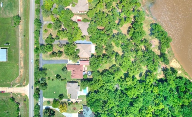 aerial view of property and surrounding area