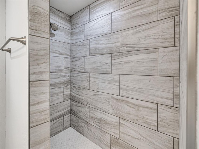1121 Acacia Creek Dr, Yukon, OK 73099 - full bathroom featuring tiled shower