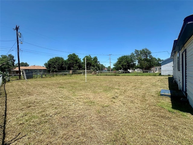 1137 E Chestnut St, Altus, OK 73521 - view of yard