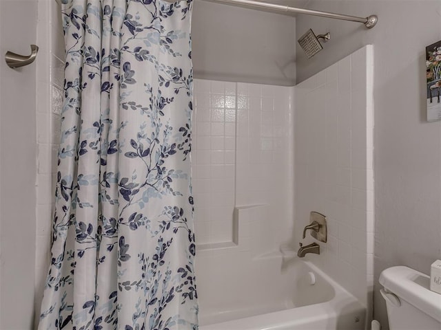 9120 SW 46th St, Oklahoma City, OK 73179 - full bathroom featuring shower / bath combination with curtain and toilet