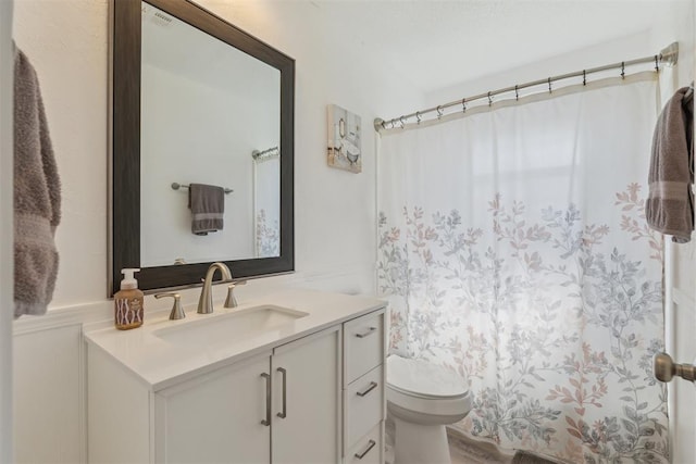 711 Spruce Dr, Yukon, OK 73099 - full bath with vanity, toilet, and a shower with shower curtain