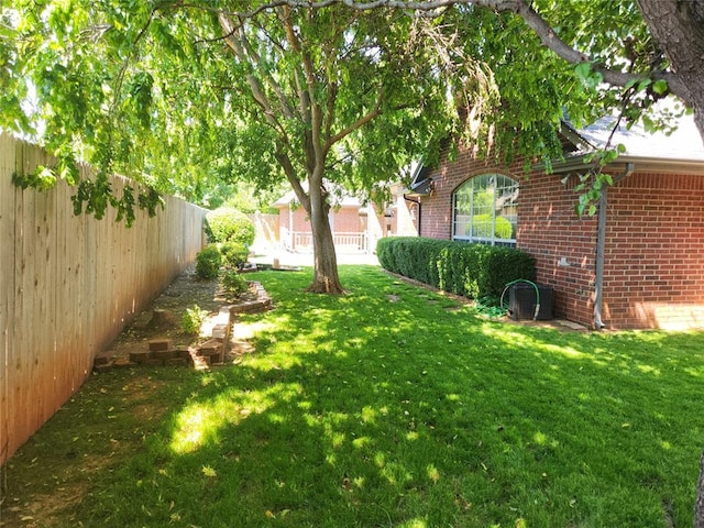 11301 Brockton Pl, Oklahoma City, OK 73162 - view of yard