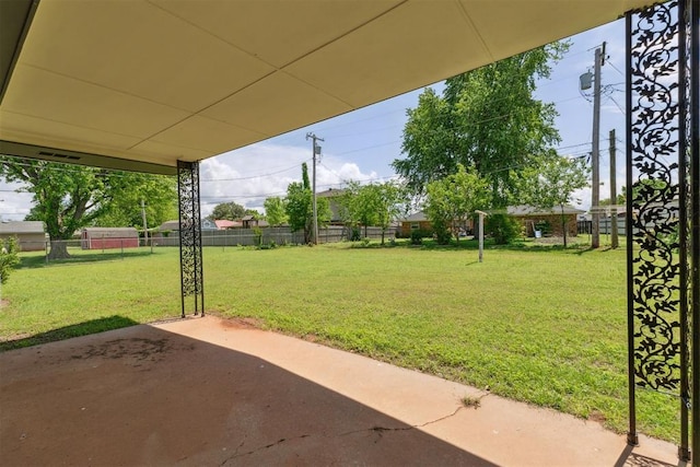 1009 Cherokee Pl, Lindsay, OK 73052 - view of yard with a patio