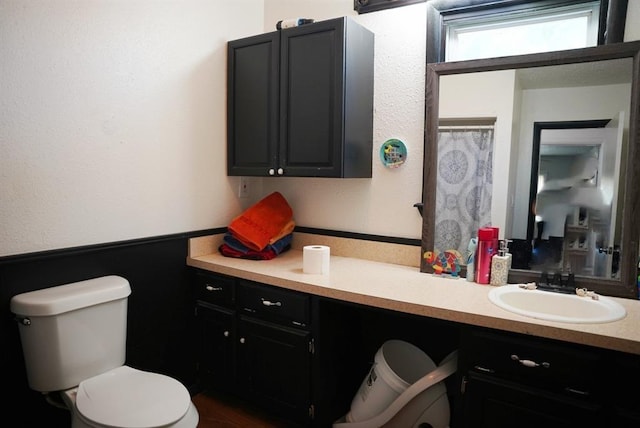 4753 SE 17th St, Oklahoma City, OK 73115 - full bathroom with vanity and toilet