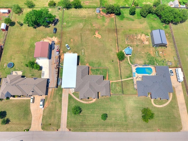 9315 Fendrych Dr, Oklahoma City, OK 73165 - aerial view of a pool area