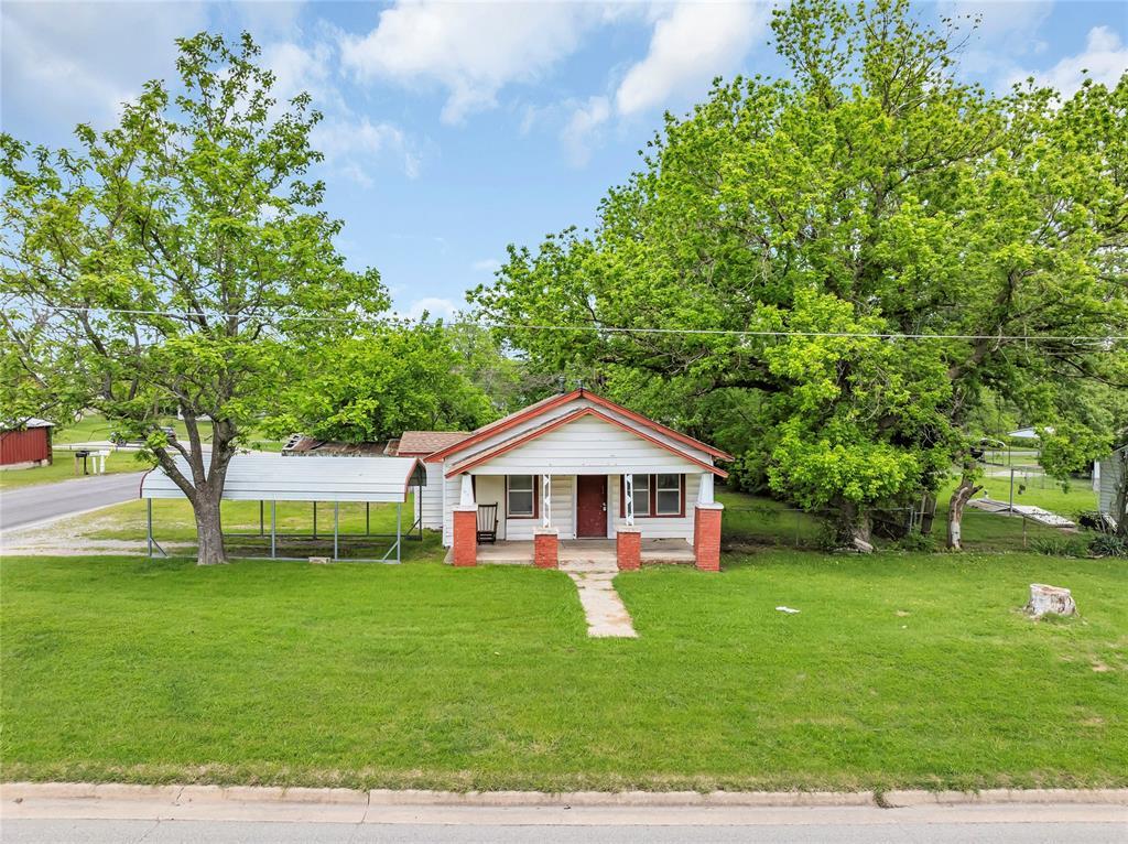 500 E Smith, Stratford, OK 74872 - photo 1