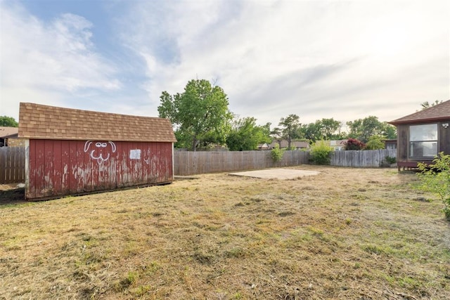 1104 Cedar Hill Pl, Oklahoma City, OK 73110 - view of yard with a shed and an outbuilding