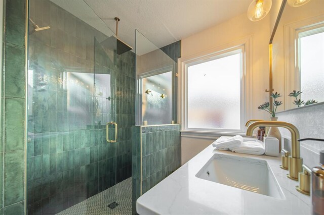 1017 Dean Pl, Oklahoma City, OK 73117 - full bath featuring a shower stall and vanity