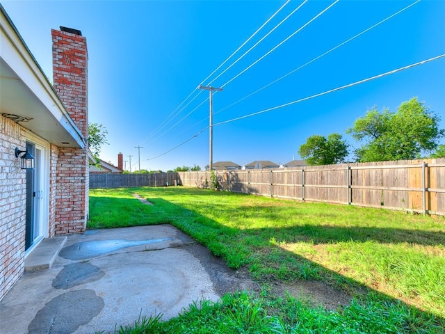 3605 Country Clb, Moore, OK 73160 - view of yard featuring a patio