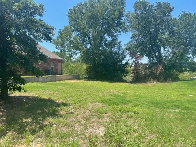 315 Thomas Blvd, Mcloud, OK 74851
