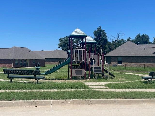 315 Thomas Blvd, Mcloud, OK 74851