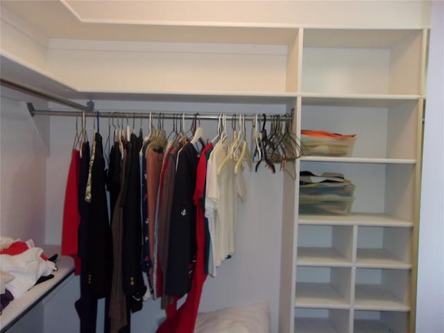 1926 E Aspen Pl, Shawnee, OK 74804 - view of closet
