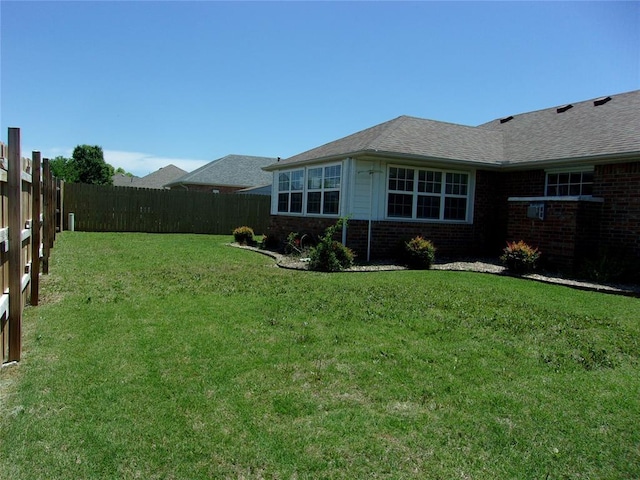 1926 E Aspen Pl, Shawnee, OK 74804 - view of yard