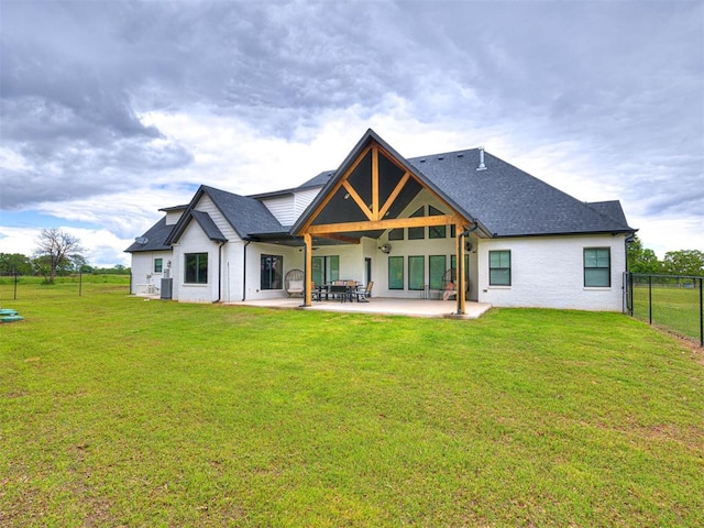 1614 S 1st Ave, Stroud, OK 74079 - rear view of property featuring a patio and a shingled roof