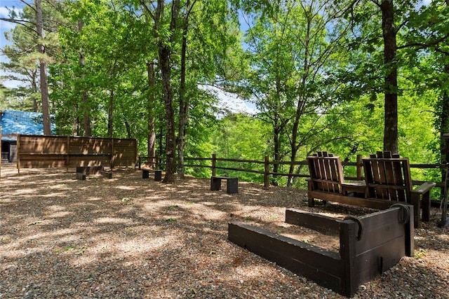 962 Red Fox Rd, Broken Bow, OK 74728 - view of yard with fence