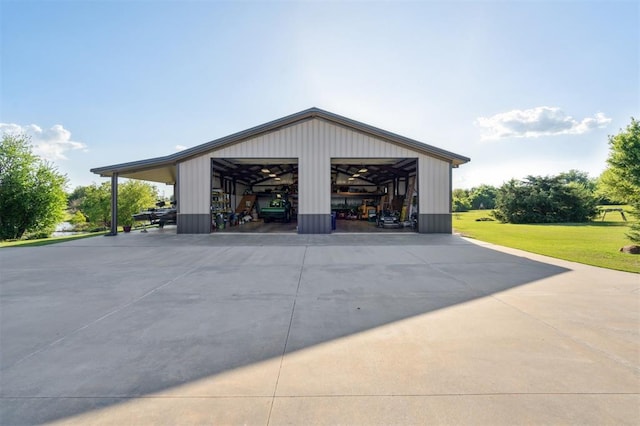 13600 W Britton Rd, Yukon, OK 73099 - garage with a garage