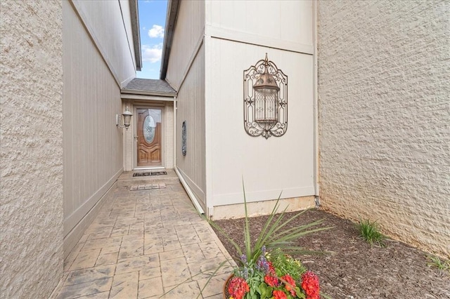 5839 Hefner Village Ct, Oklahoma City, OK 73162 - view of doorway to property