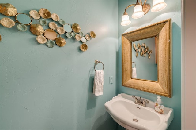 239 Brandon Cir, Goldsby, OK 73093 - bathroom with a sink