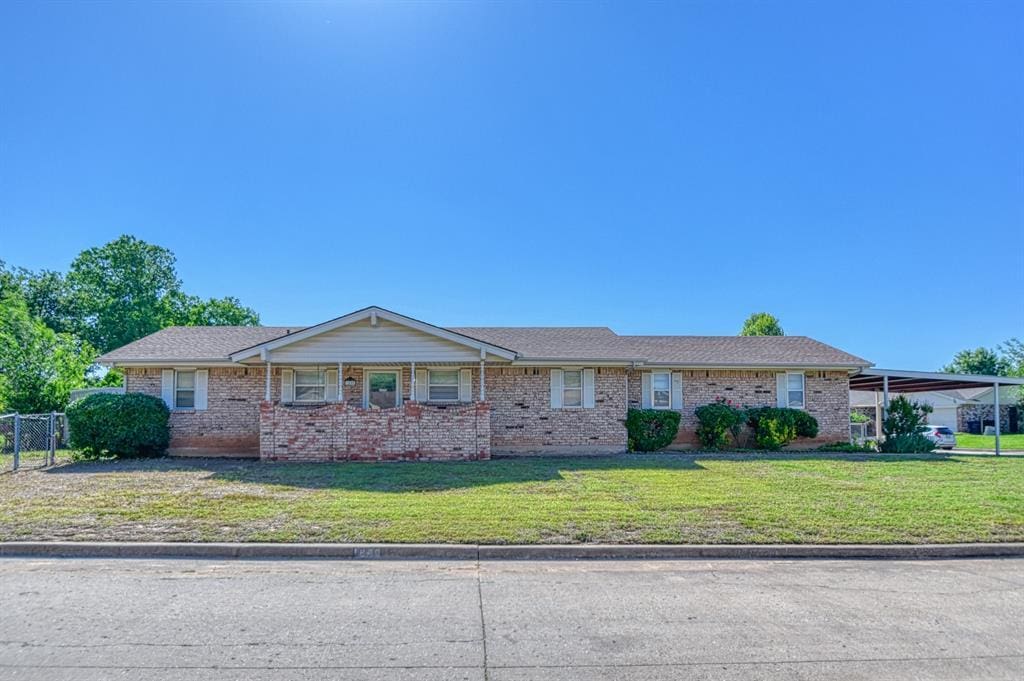 1840 Gale Ave, Moore, OK 73160 - ranch-style home featuring brick siding