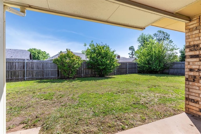 2613 SW 95th St, Oklahoma City, OK 73159 - view of yard