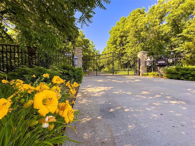 4400 NW 150th St, Oklahoma City, OK 73134 - view of gate