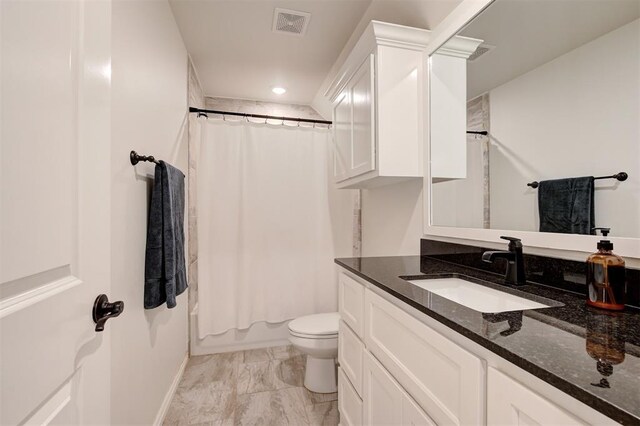 full bath featuring toilet, vanity, baseboards, and recessed lighting