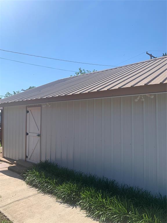 845 N Washington Ave, Mountain View, OK 73062 - view of shed