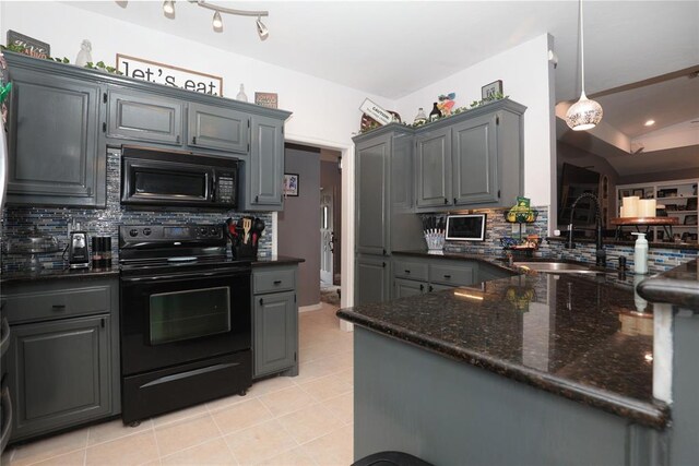 717 Vickery Ave, Yukon, OK 73099 - kitchen with black appliances, a sink, tasteful backsplash, gray cabinets, and light tile patterned flooring
