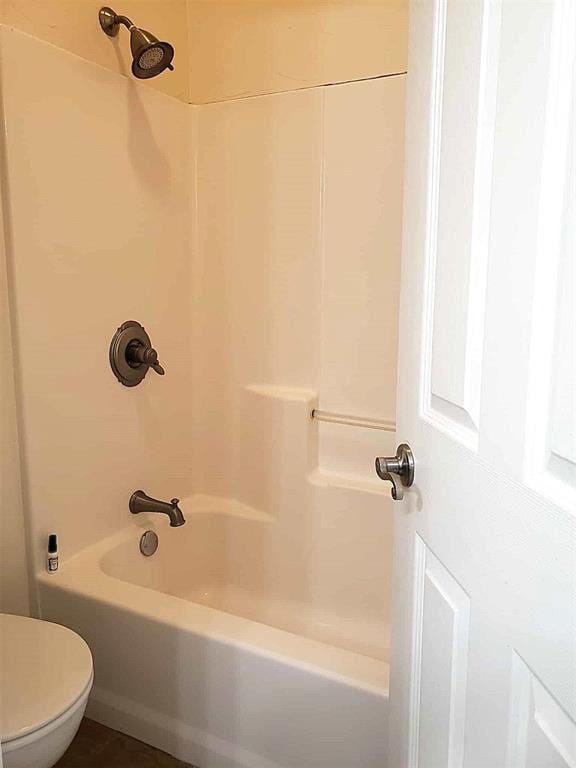 7336 E 136th Rd, Holdenville, OK 74848 - bathroom with toilet and shower / bathtub combination