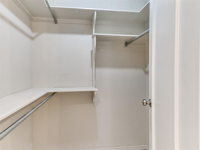 1400 Brookhaven Dr, Edmond, OK 73034 - view of walk in closet