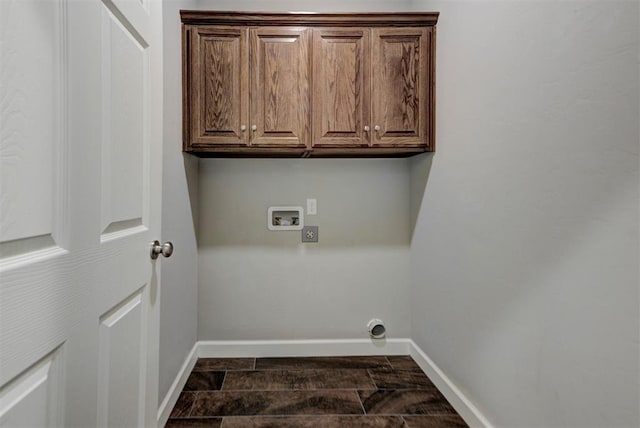 316 SW 4th Pl, Newcastle, OK 73065 - laundry room featuring washer hookup, baseboards, and cabinet space