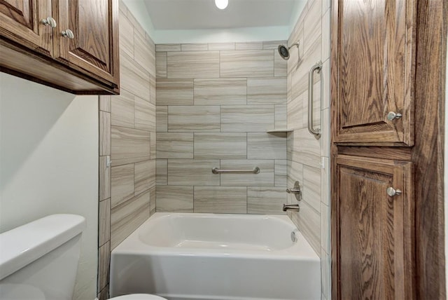 316 SW 4th Pl, Newcastle, OK 73065 - bathroom with toilet and  shower combination