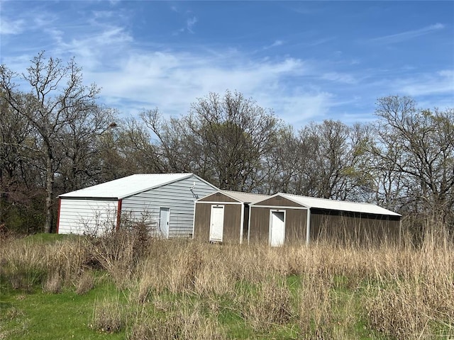 520 Dozer Rd, Sulphur, OK 73086 - view of outbuilding featuring an outbuilding
