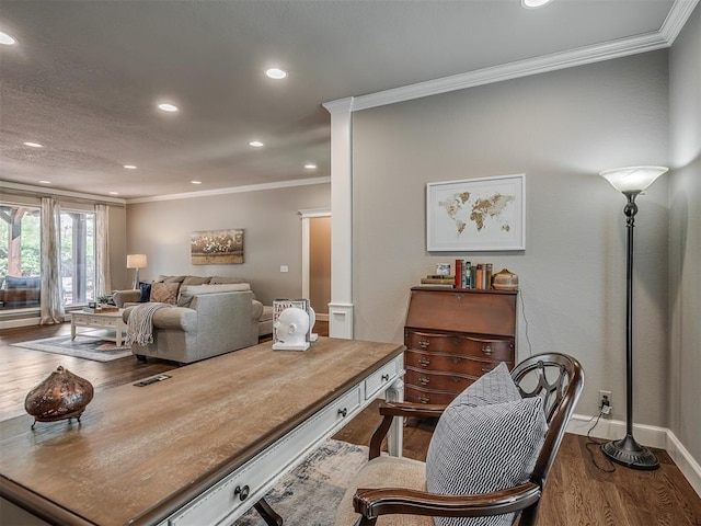 3605 Abbotsford, Norman, OK 73072 - dining area featuring crown molding, wood finished floors, recessed lighting, and baseboards