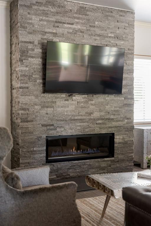 3419 Abby Ln, Newcastle, OK 73065 - living room with a fireplace