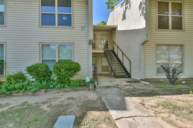807 Cardinal Creek Blvd Unit C, Norman, OK 73072 - doorway to property with stucco siding