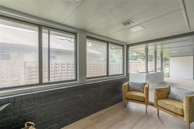 6212 N Utah Ave, Oklahoma City, OK 73112 - sunroom / solarium featuring wood finished floors